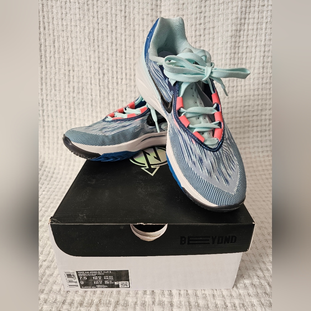 Nike Air Zoom GT Cut 2 Athletic Shoes - Men's 7.5/Women's 9 Excellent Condition